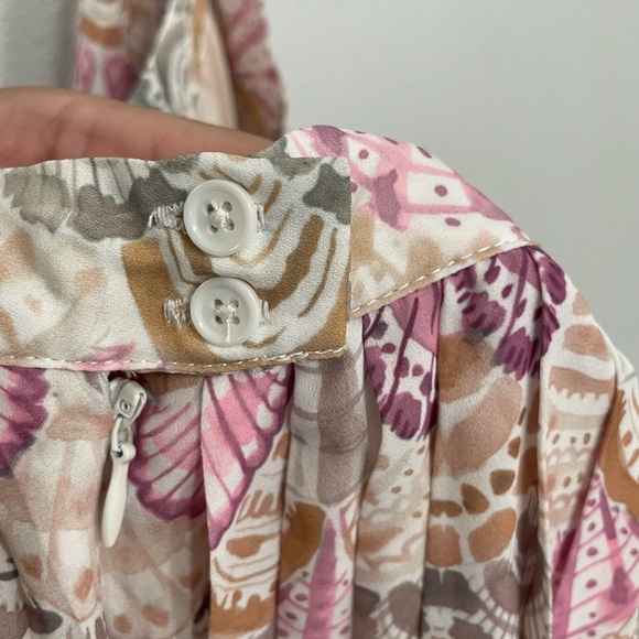 Pleated Shell ModCloth Skirt - Picture 3 of 4